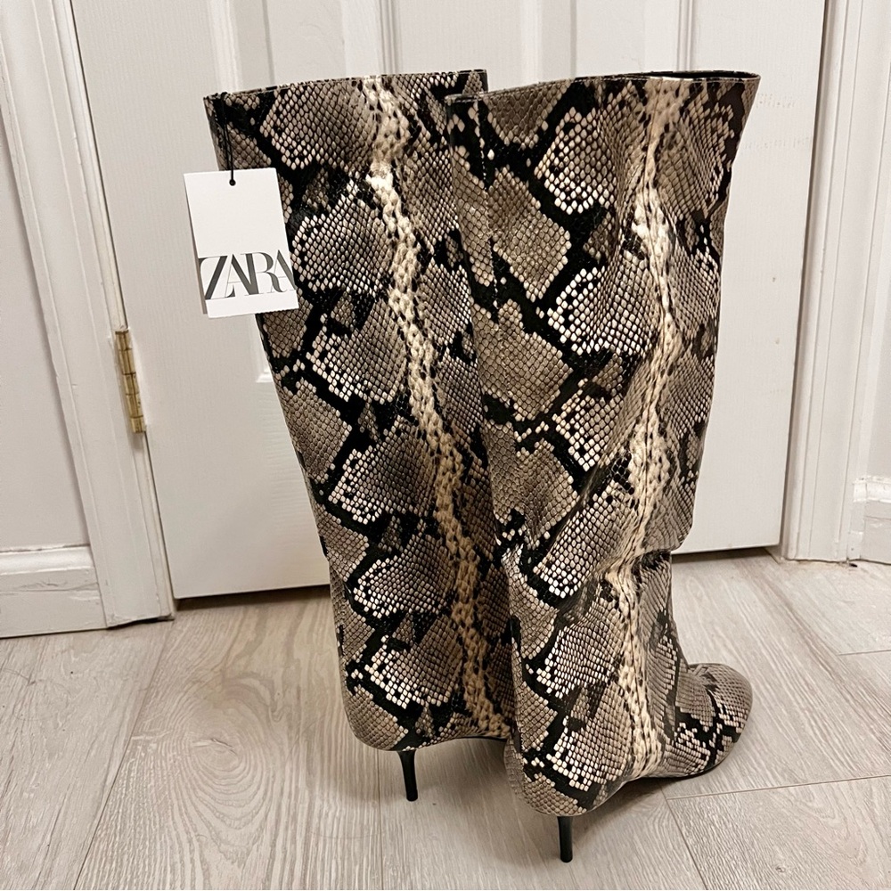 Zara Snake Skin Printed Pull On Boots 9 NWT - Picture 7 of 11